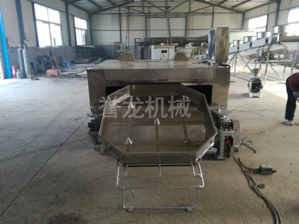 全自動(dòng)搖擺式烘烤爐,、不銹鋼裹衣花生機(jī)械,、日本豆可可豆平搖爐